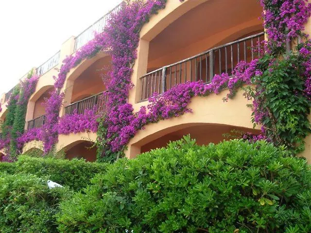 Inter-résidences Costa Smeralda Apartmanhotel *